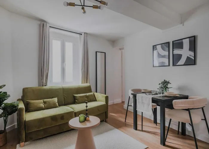 Charming Flat - 1br 4p - Voltaire Nation Apartment