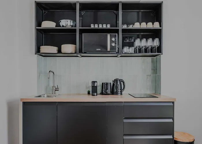 Charming Flat - 1br 4p - Voltaire Nation *